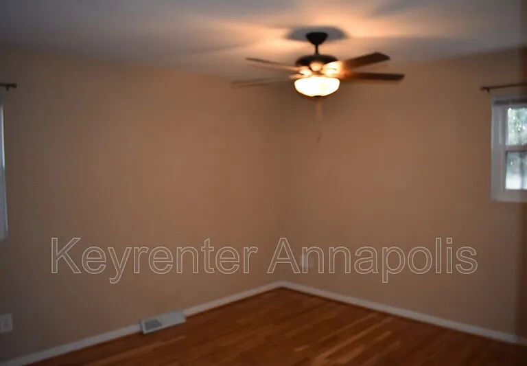 1911 Fohner Pl — Photo 11