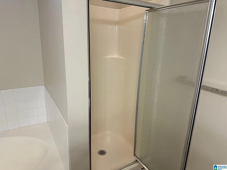 512 Camden Cove Cir — Photo 9