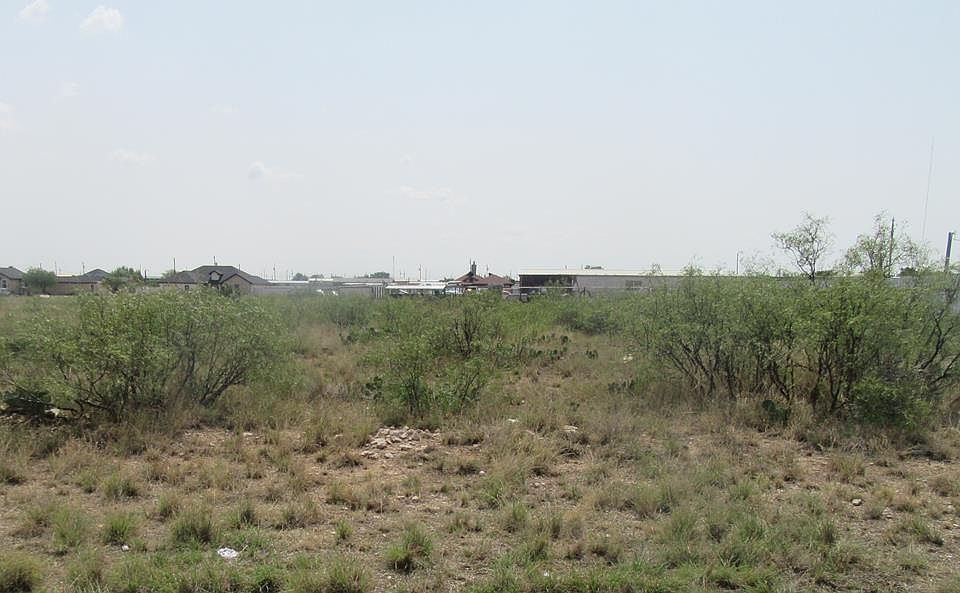 2nd image of W Barbara Dr
