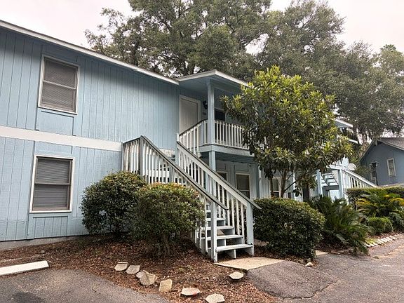 2nd image of 25 Sams Point Rd APT 1A