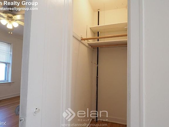 4th image of 2652 W Ardmore Ave #2