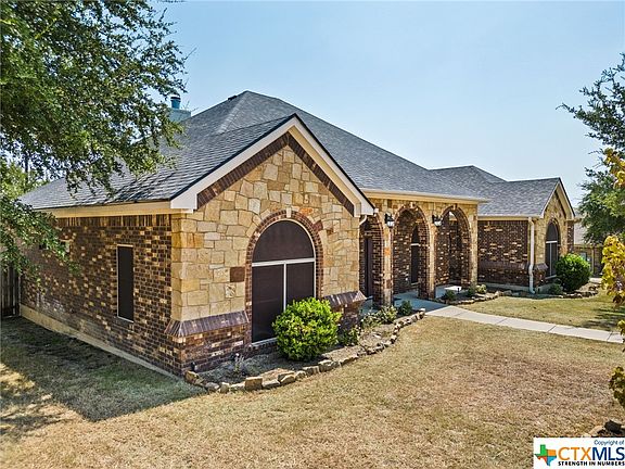 2nd image of 2427 Nickelback Dr