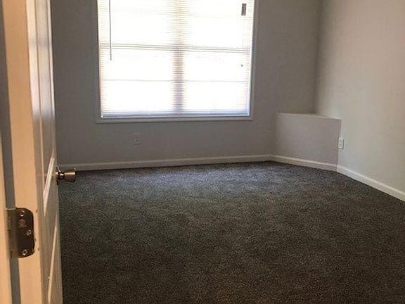 2nd image of 100 Bellwood Ave #18