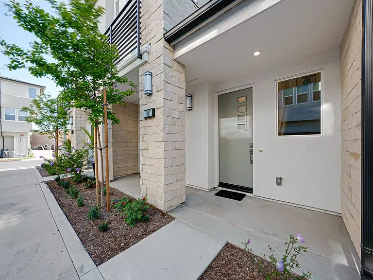 1607 W Cara Dr — Photo 19