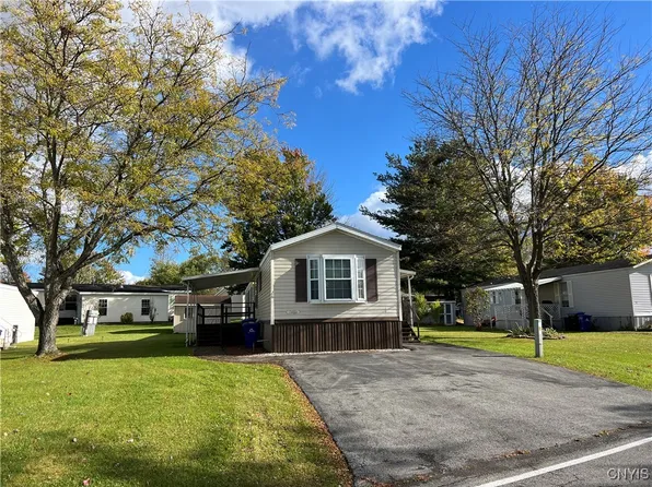 26 Water Wheel Cir, Clinton, NY 13323