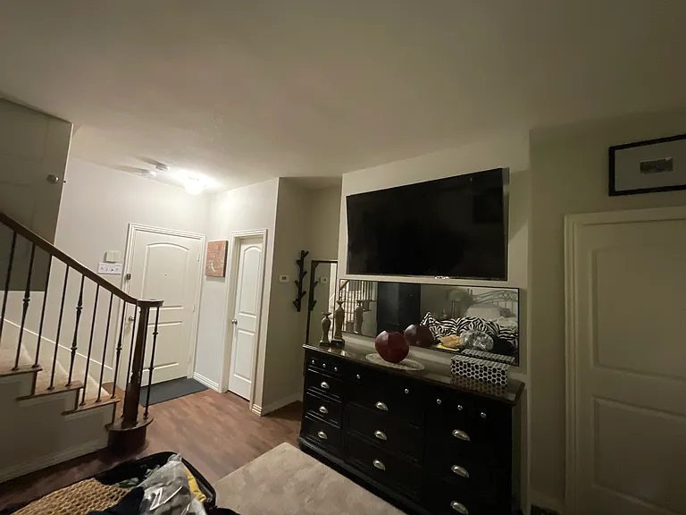 1421 Fox Run Dr — Photo 29