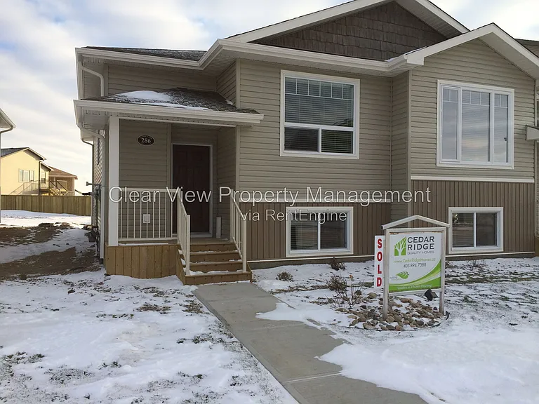 264 Sunridge Rd W — Photo 20