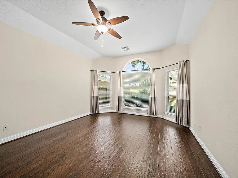 22430 Water Edge Ln — Photo 24