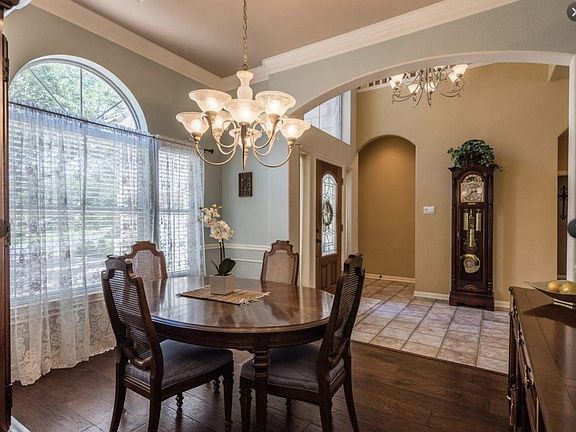 Formal Dining Area- Could be used as office space