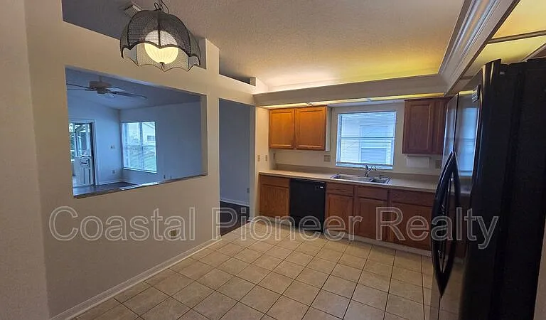 1731 Wakefield Dr — Photo 9