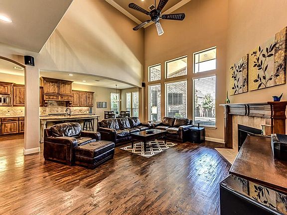 4th image of 15112 Dublin Ln