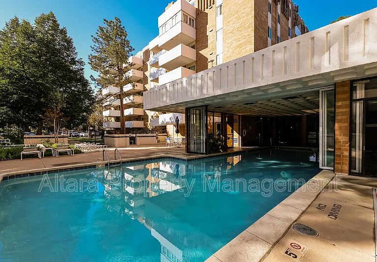 2880 S Locust St #N100 — Photo 15