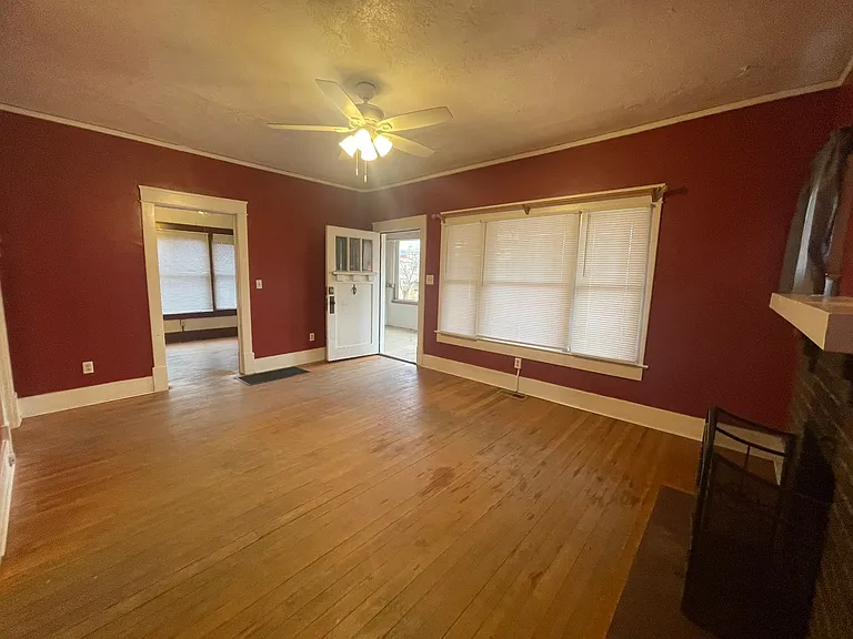 123 Maple St SE — Photo 2