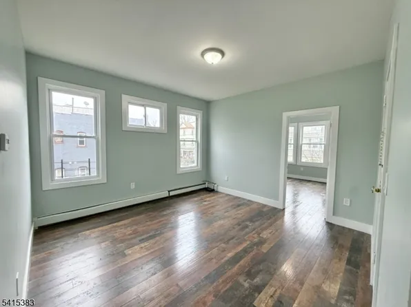 534 S 20th St, Newark, NJ 07103