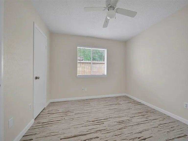 10904 Birch Dr — Photo 25