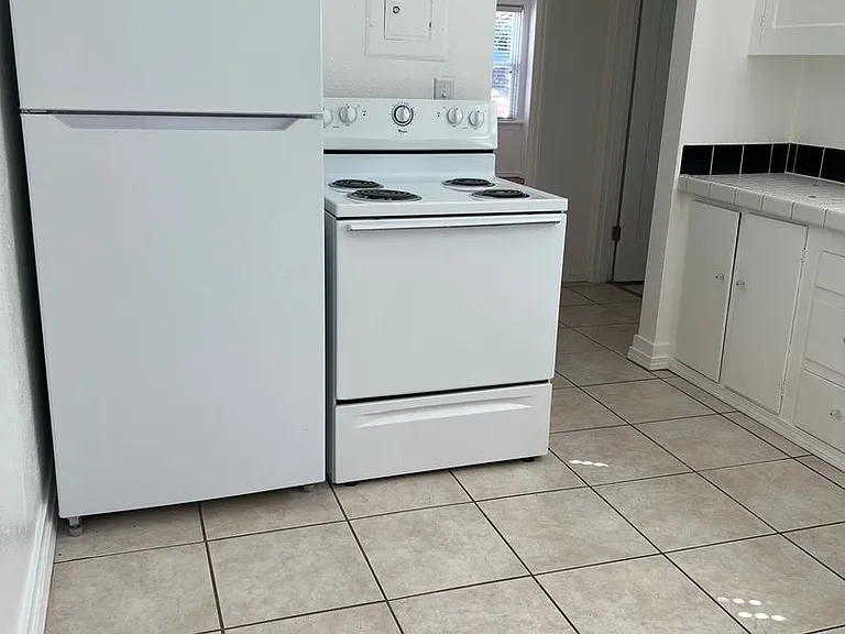 5318 NE Wistaria Dr — Photo 15