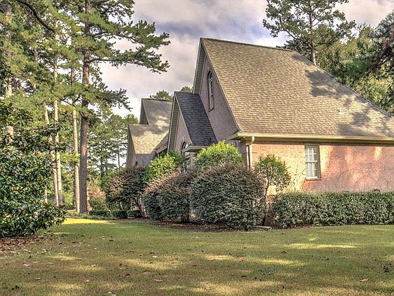2nd image of 121 Yancy Dr