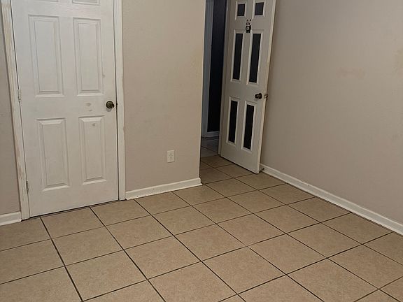 5th image of 8911 Gervais St