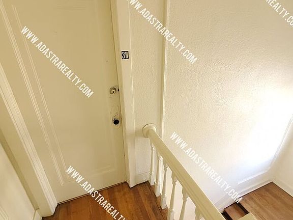 4th image of 1125 W 40th St #3E