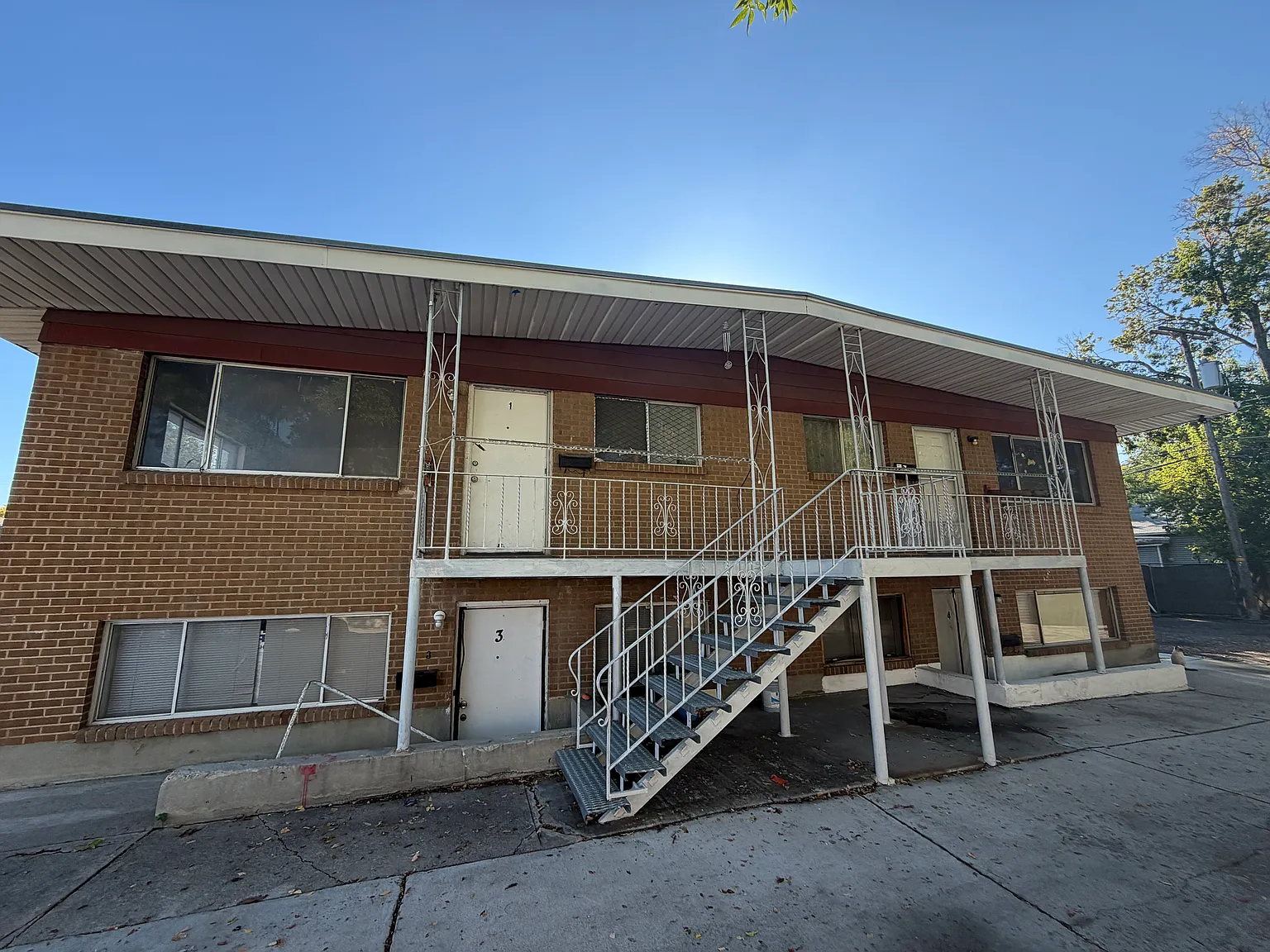 2 bed, 918 sqft, $1,200 — Photo 2