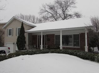 1121 E Adams St, Lombard, IL 60148