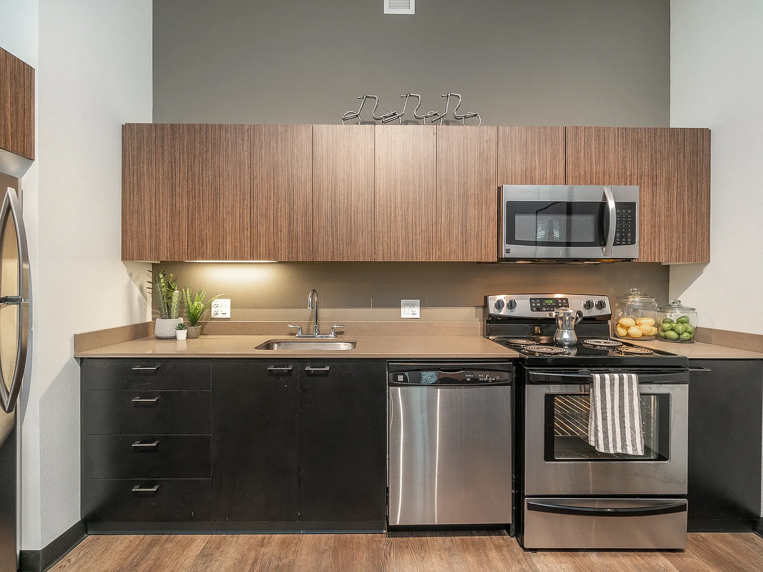 Arena District Apartments — Photo 1