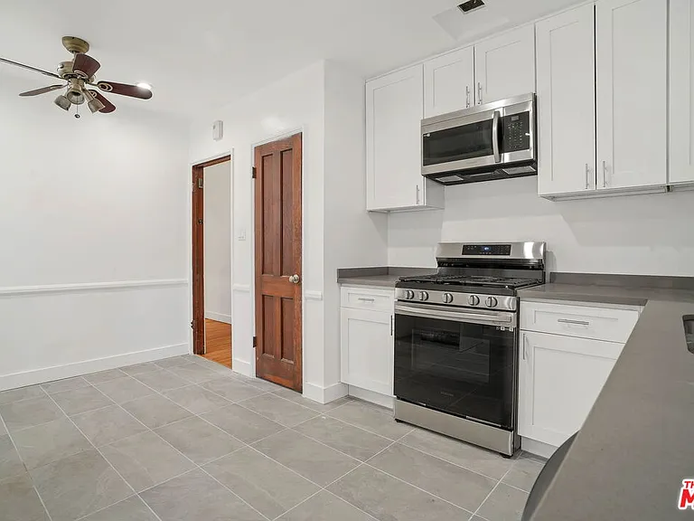 644 S Dunsmuir Ave — Photo 5
