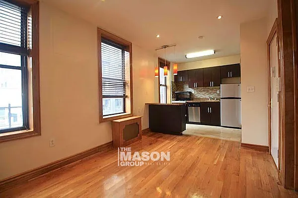 Rented by Mason Group LLC | media 18