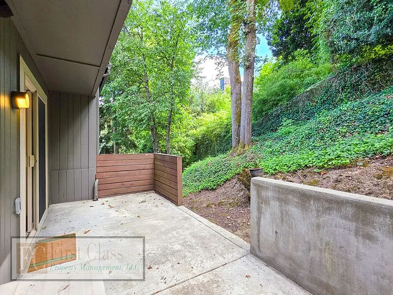 2786 NW Quimby St — Photo 9