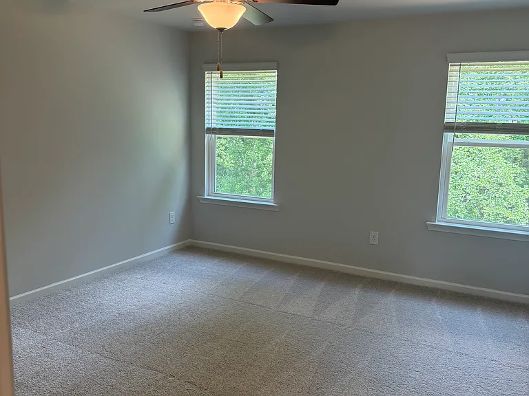214 Abbotts Crossing Cir — Photo 17