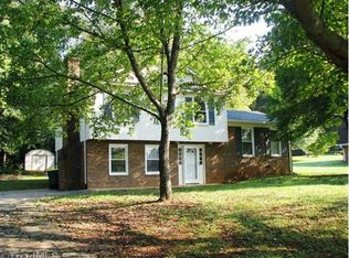 115 Goldfinch Rd, Pfafftown, NC 27040