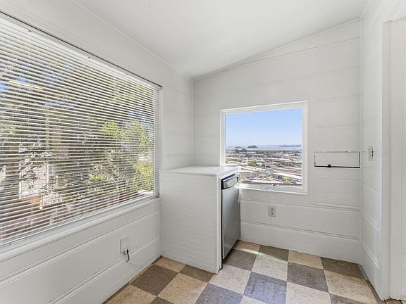 4th image of 111 Altena Street