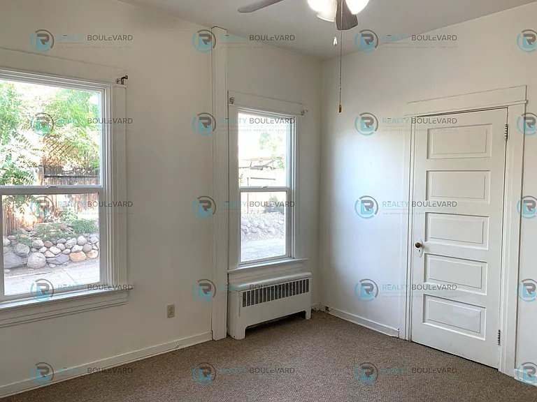 245 W Taylor St — Photo 7