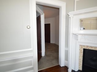 38 Rhode Island Ave APT 3, Newport, RI 02840