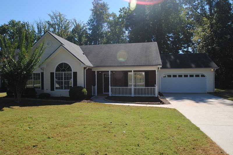 1st image of 445 Saddle Bow Dr
