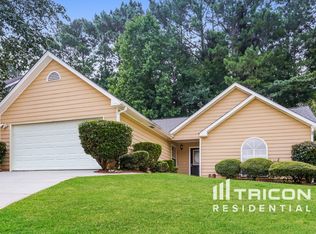 741 Shore Dr, Lithonia, GA 30058