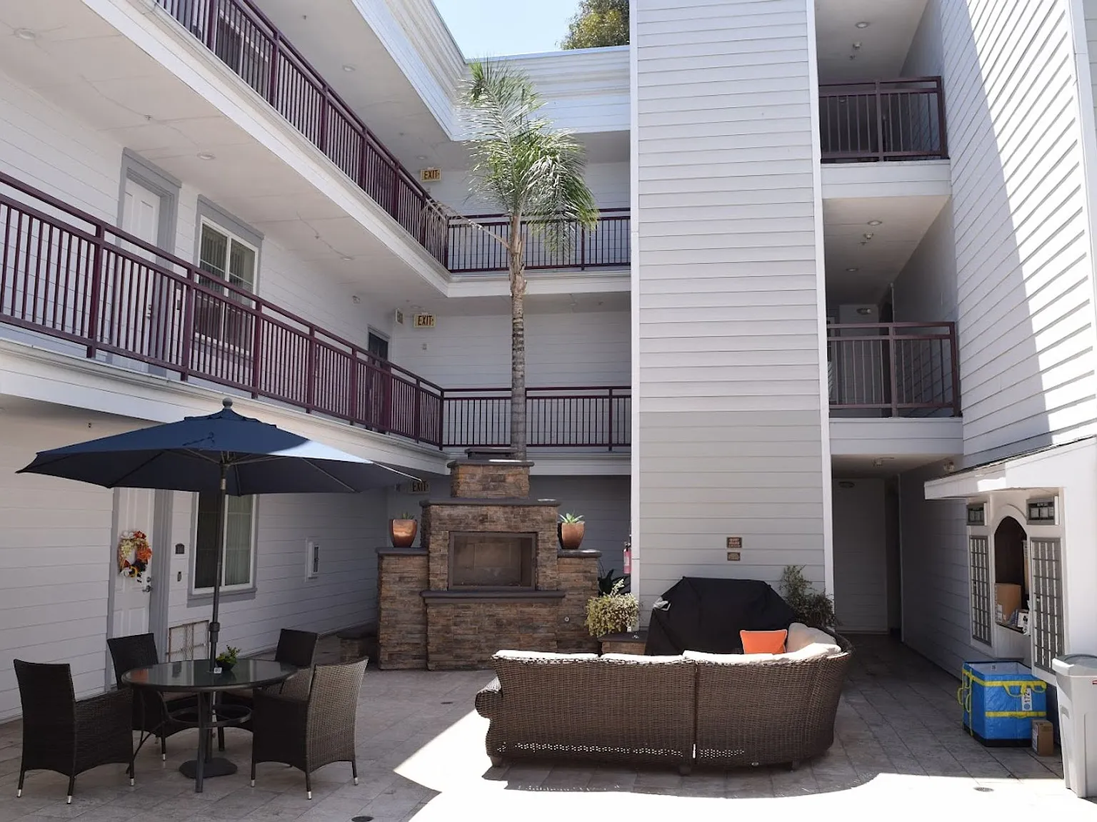 Bel Air Vista — Photo 3