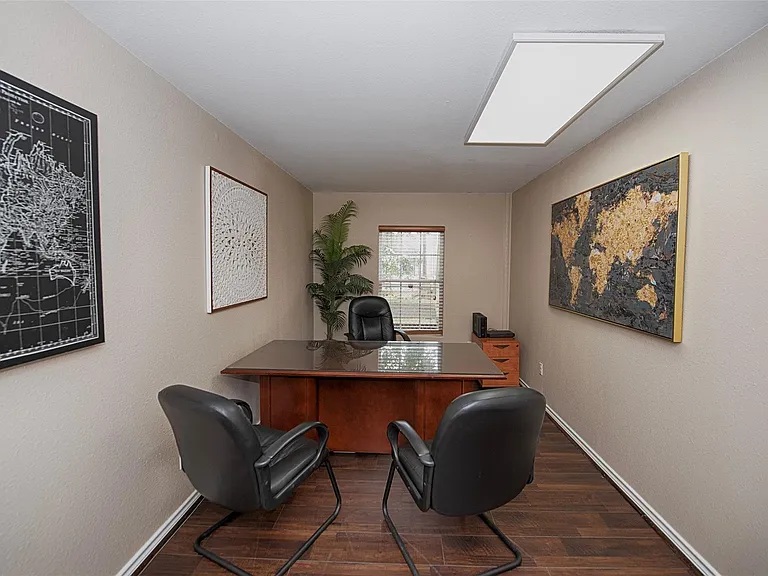 715 Grand Ave — Photo 13