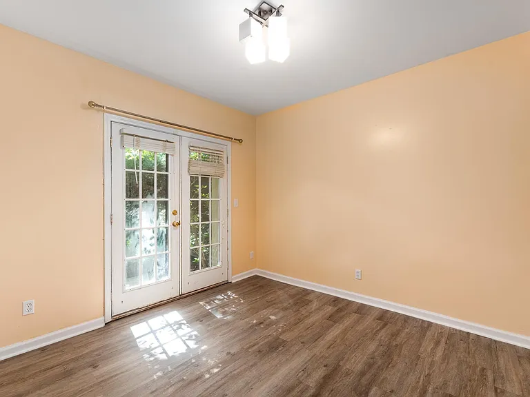 3665 Chestnut Dr #D2 — Photo 16