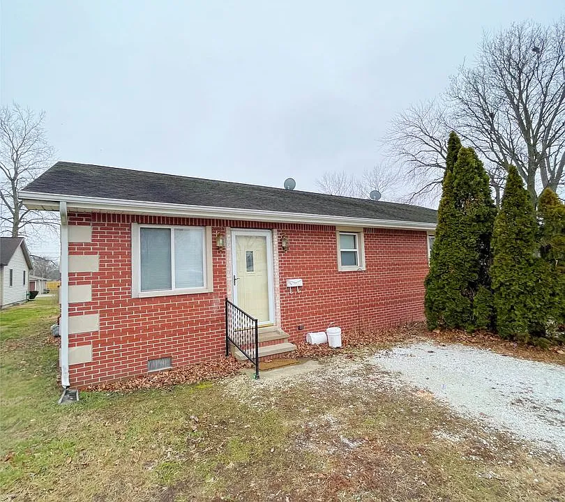 802 Orchard Ave