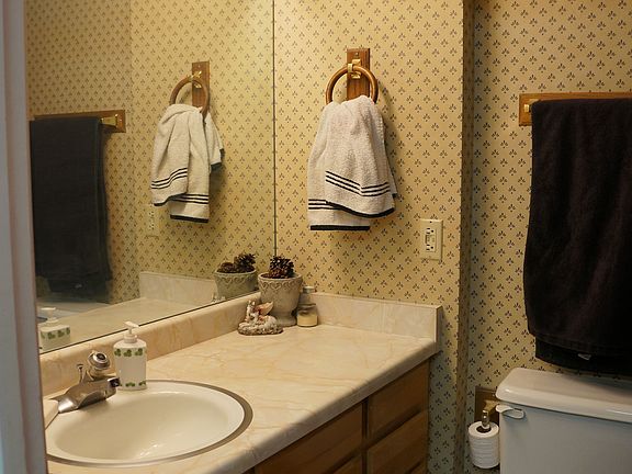 Main floor bathroom