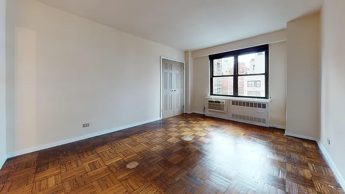 Rented by Bond New York | media 7