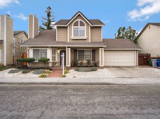 371 Sandstone Dr, Fremont, CA 94536