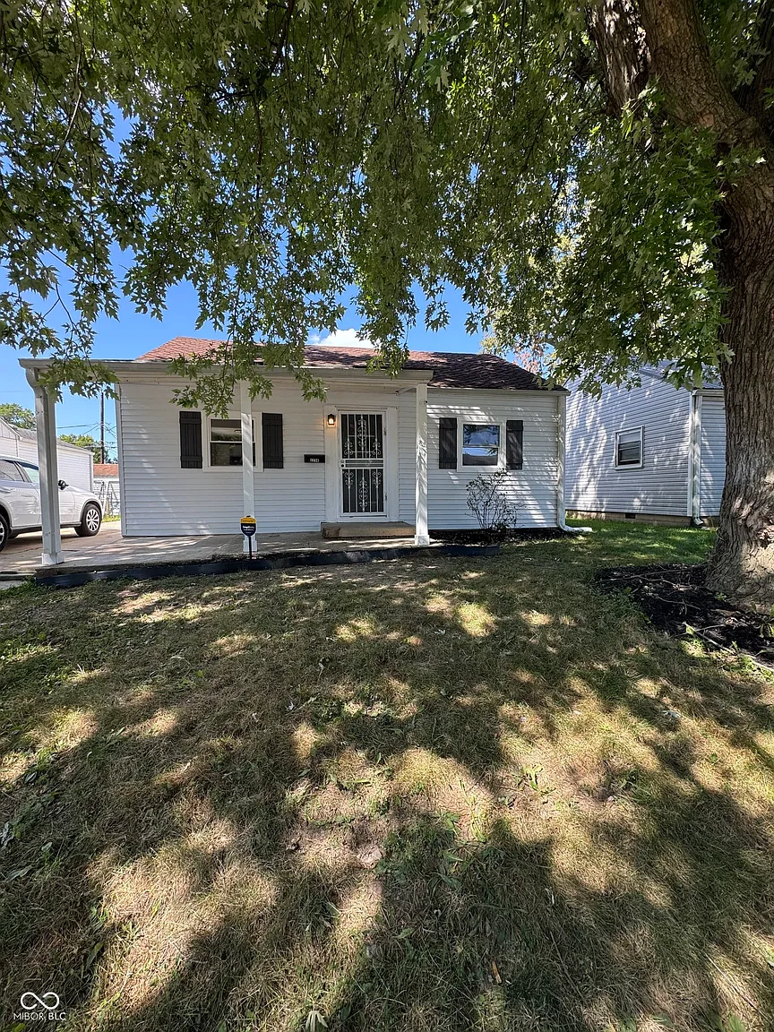 2236 Saint Paul St photo 1
