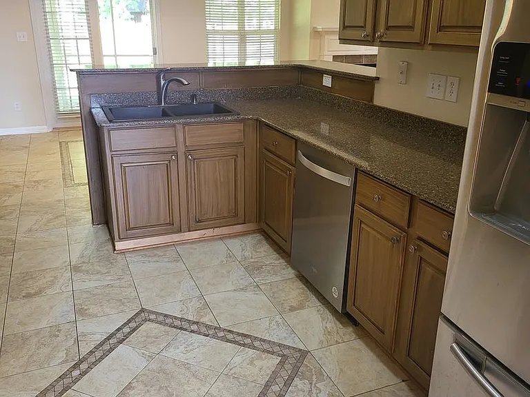 139 Autumn Haven Ln — Photo 3