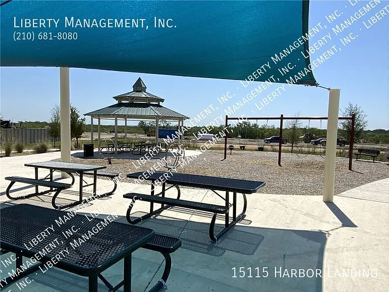 15115 Harbor Lndg — Photo 36