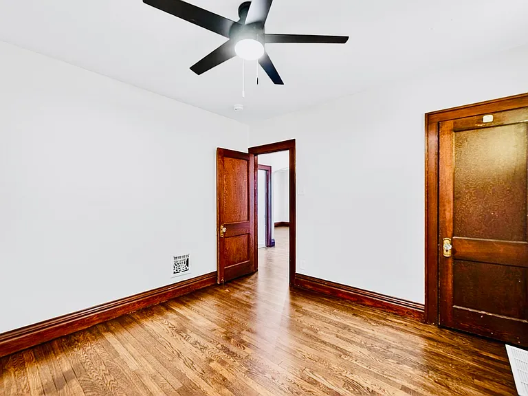 5322 Nagel Ave — Photo 3
