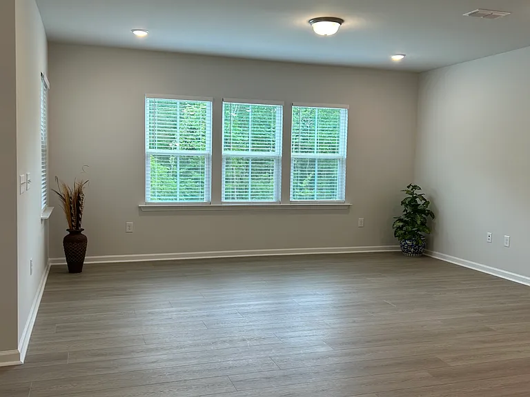 781 Denburn Pl — Photo 5