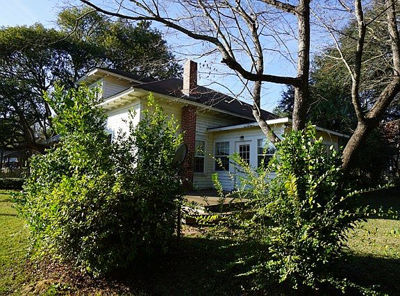 2nd image of 756 Pauline Ave