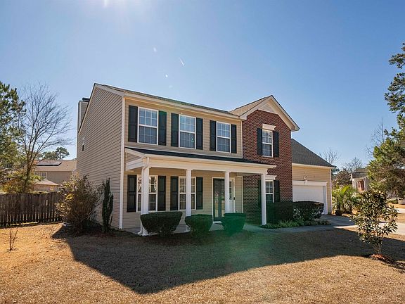 3rd image of 13 Willow Tree Dr